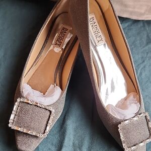 Badgley Mischka Women's Glittery Brown Flats